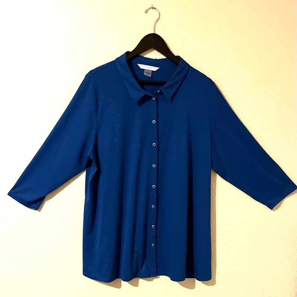 Peter Nygard Tailored blue shirt